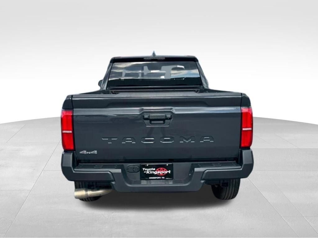 Used 2025 Toyota Tacoma SR AWD/4WD image 5