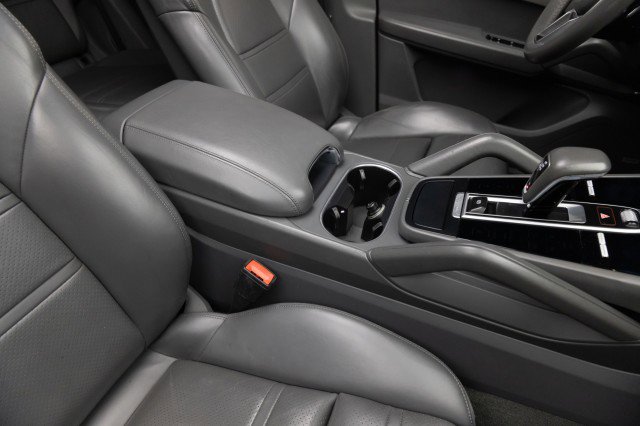 Used 2019 Porsche Cayenne image 22