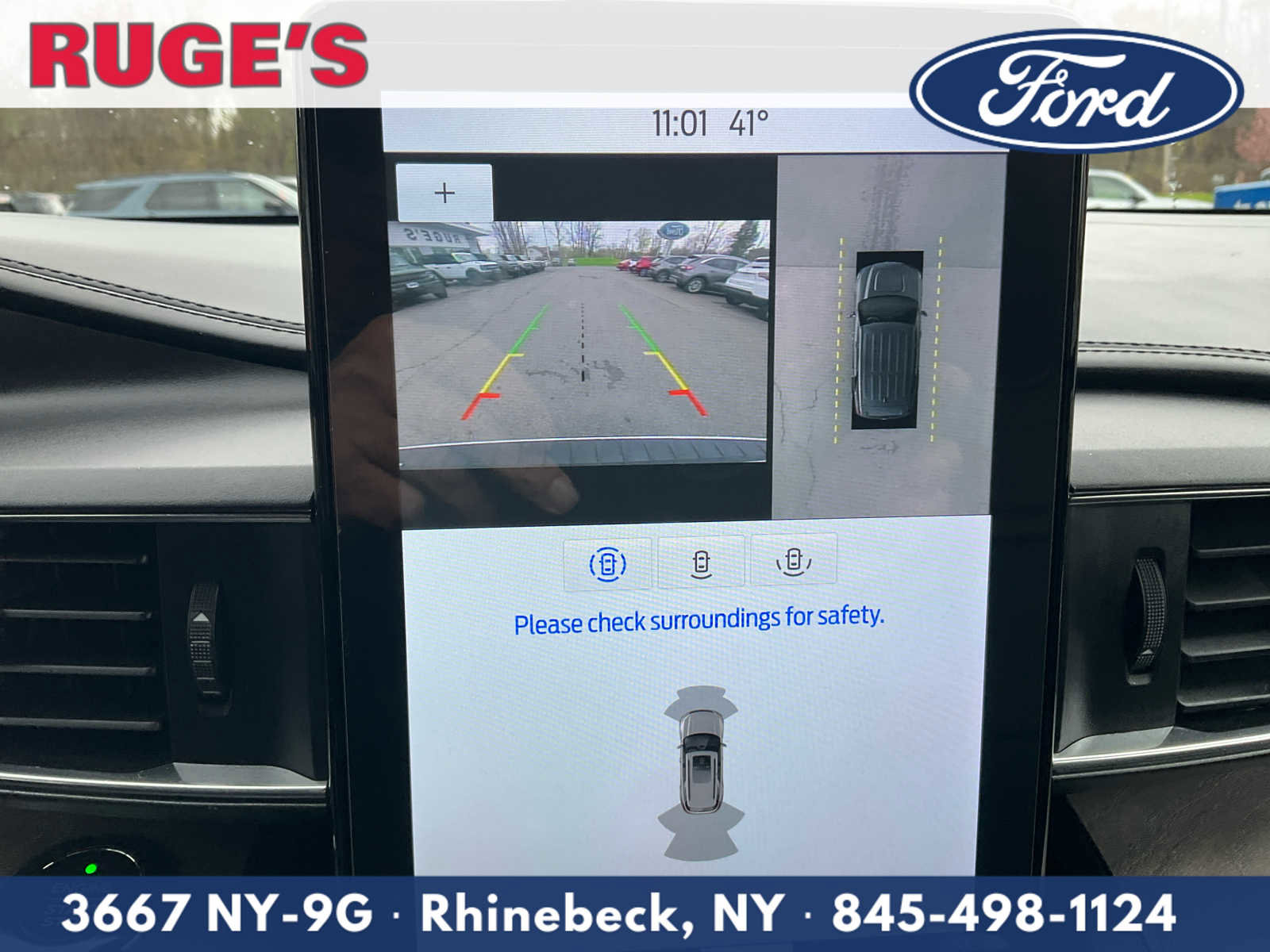 Used 2020 Ford Explorer Platinum w/ Premium Technology Package image 23