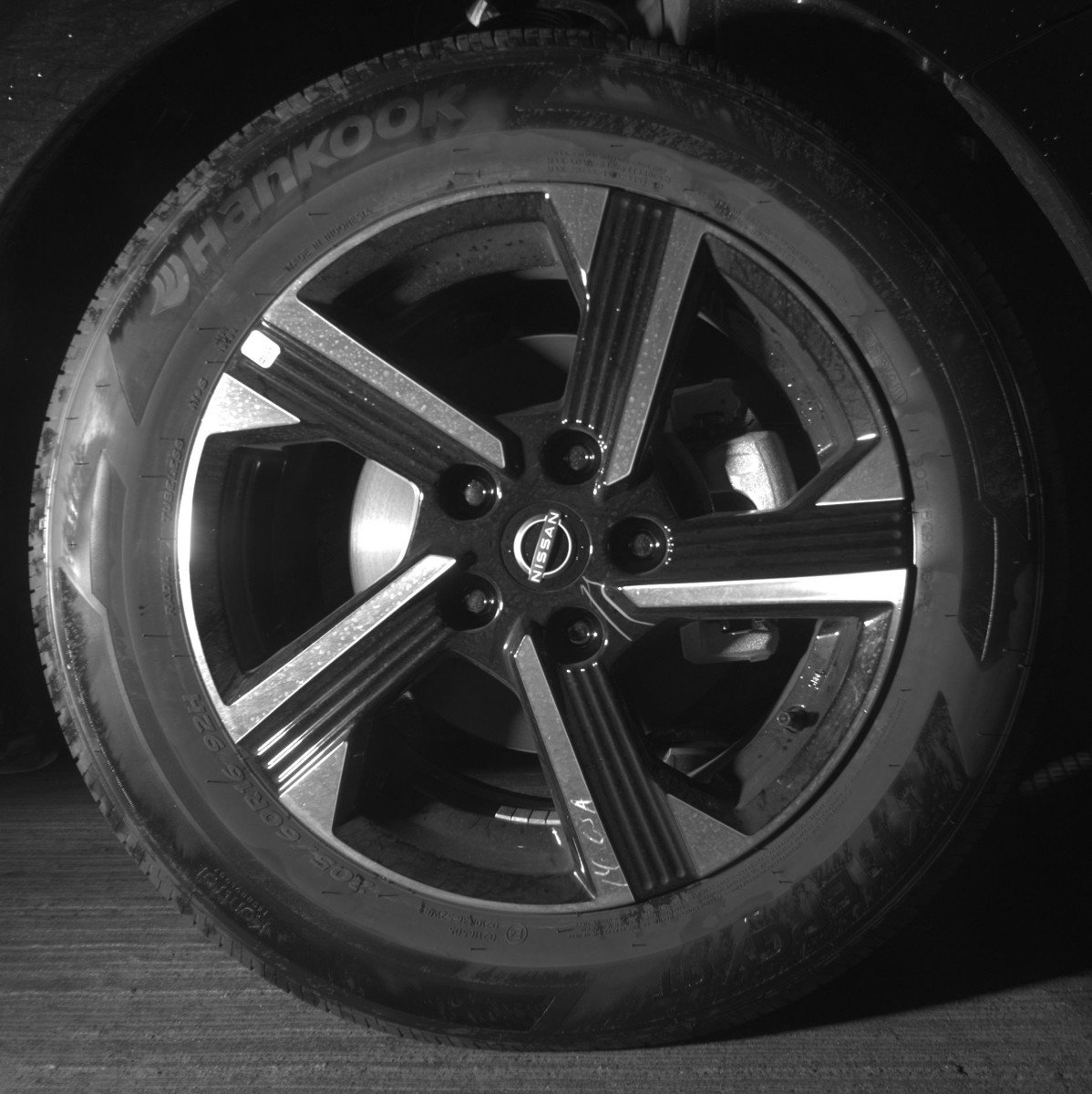 Used 2025 Nissan Sentra SV image 13