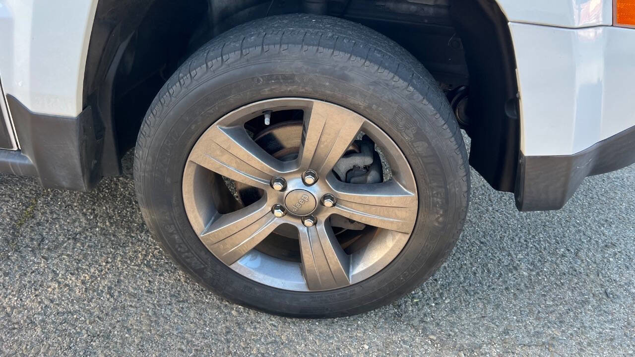 Used 2016 Jeep Patriot Sport w/ Power Value Group FWD image 30
