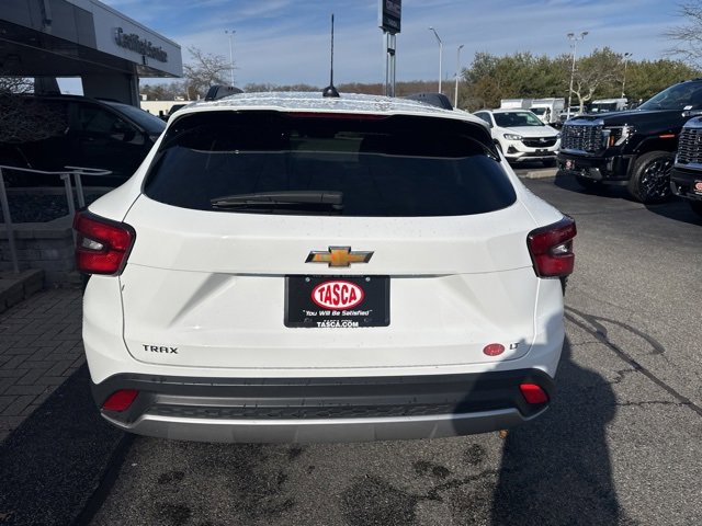 Used 2024 Chevrolet Trax LT image 8