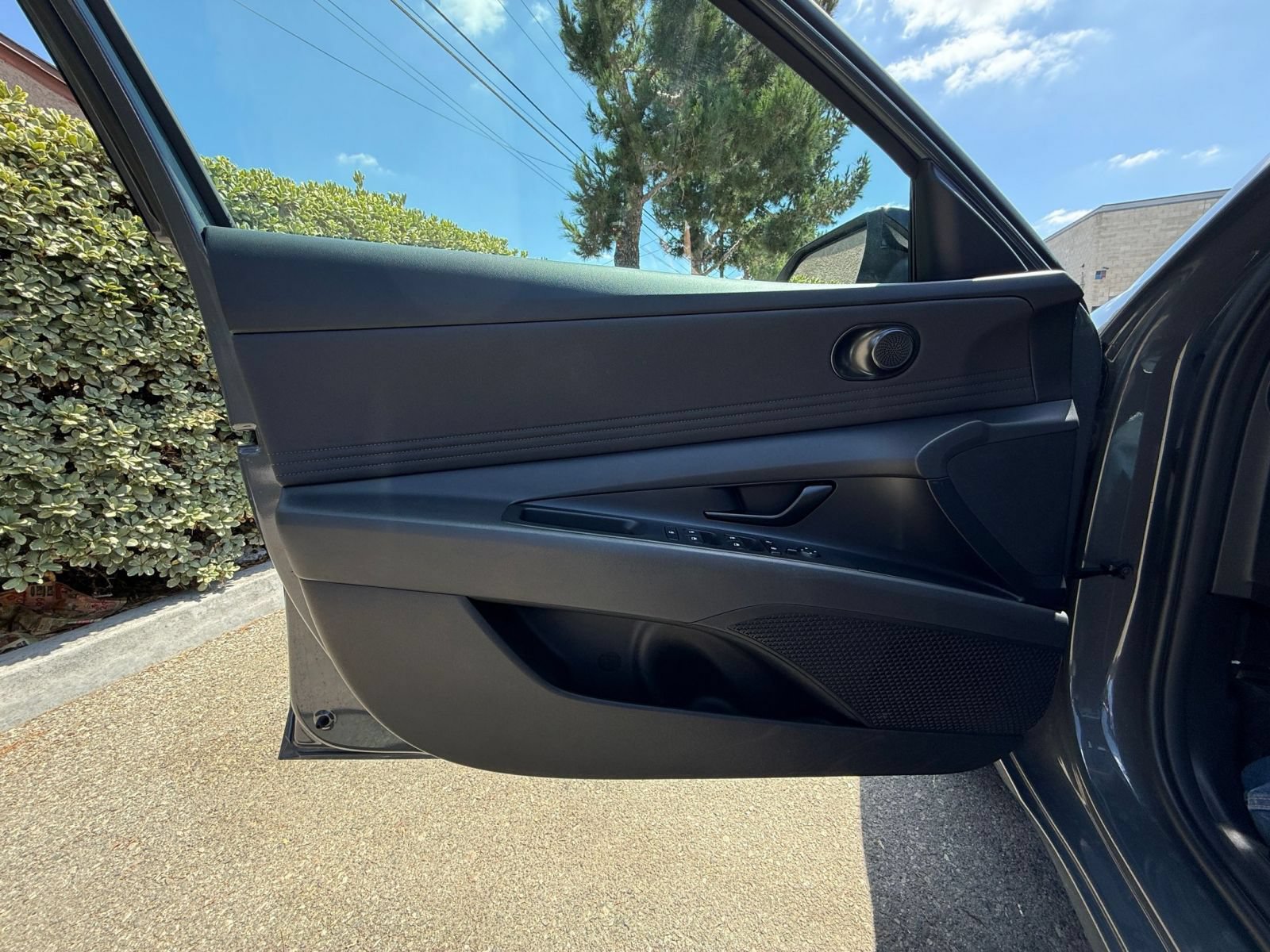 Used 2026 Hyundai Elantra Sport FWD image 18