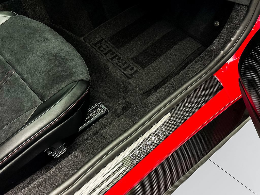 Certified 2025 Ferrari 12Cilindri RWD image 16