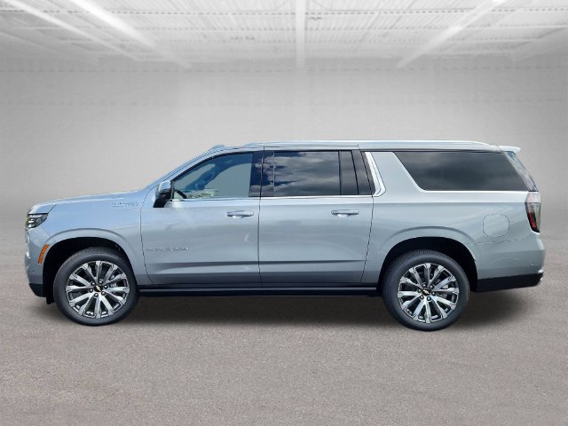New 2026 Chevrolet Suburban High Country AWD/4WD image 4