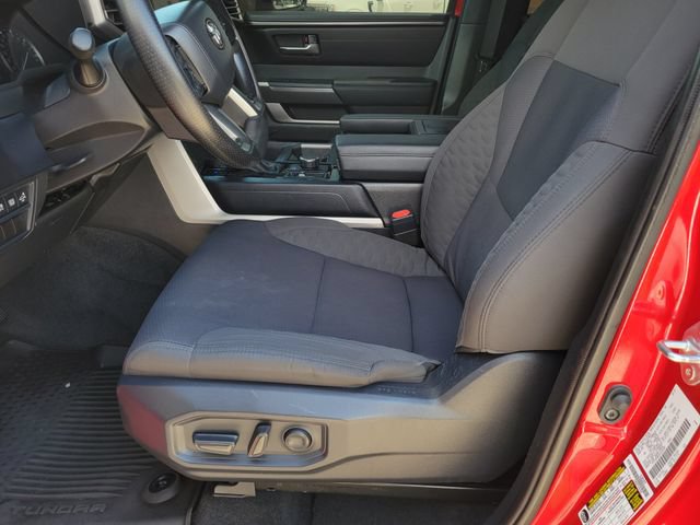 Used 2025 Toyota Tundra SR5 w/ SR5 Convenience Package AWD/4WD image 6
