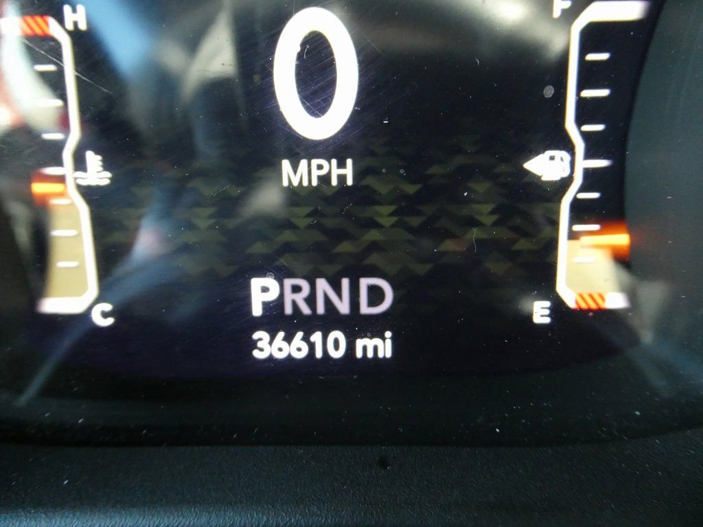 Used 2018 Jeep Wrangler Unlimited Rubicon image 34