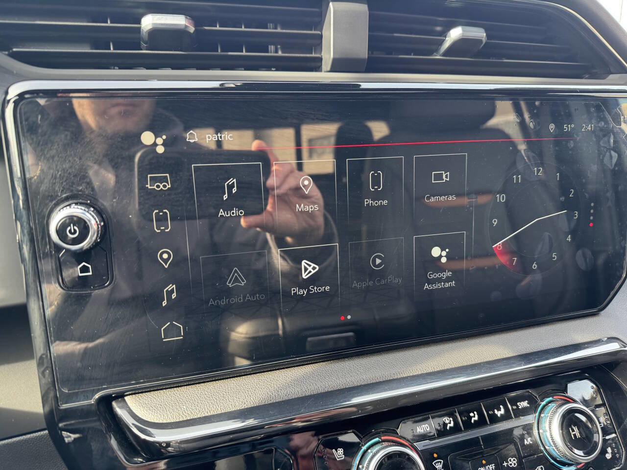 Used 2024 GMC Sierra 1500 AT4 w/ Technology Package image 12