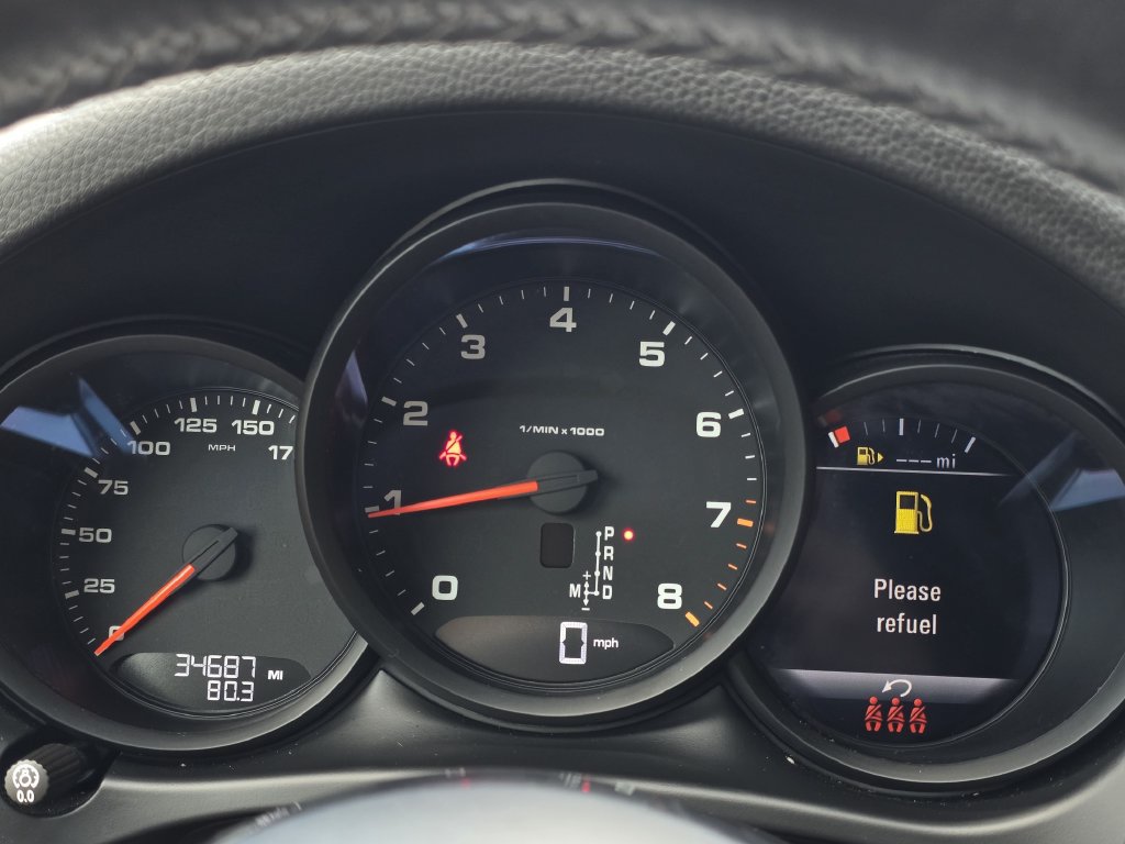 Certified 2021 Porsche Macan AWD/4WD image 13