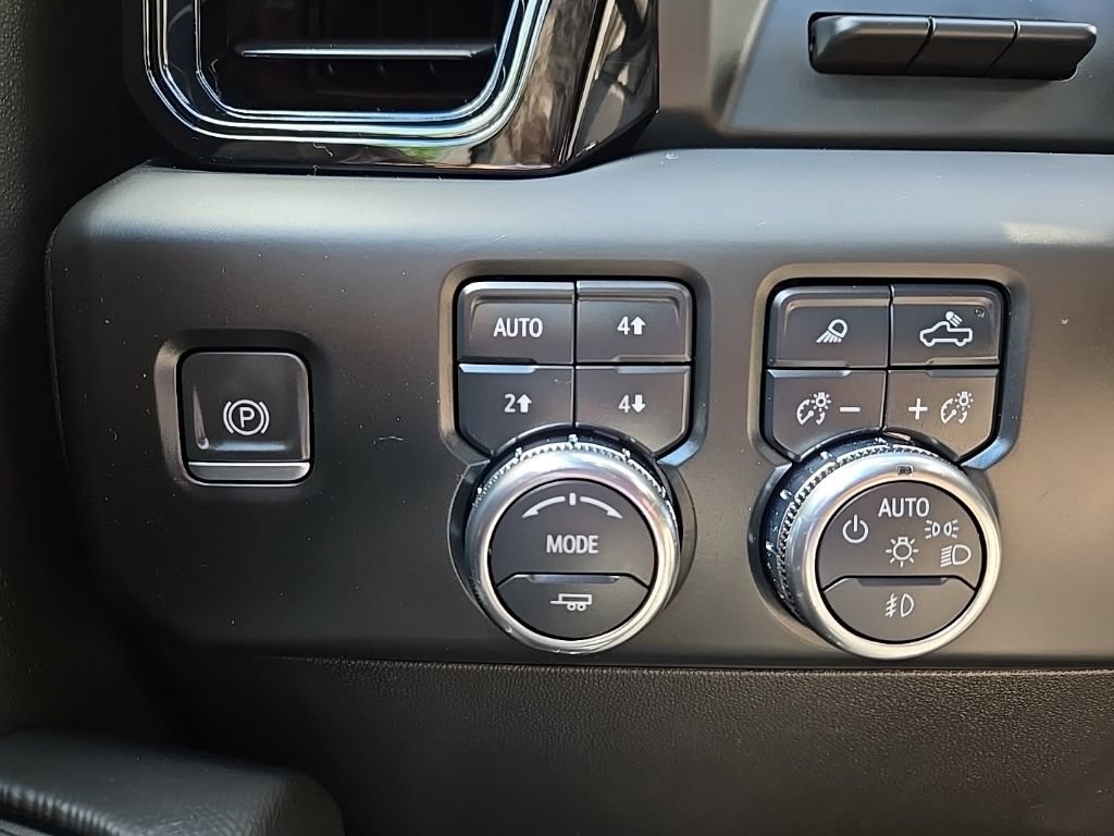 Used 2024 GMC Sierra 1500 AT4X AWD/4WD image 26