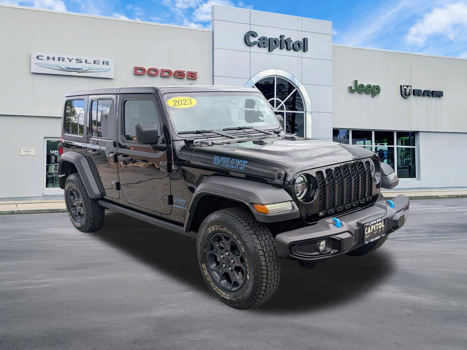 Used 2023 Jeep Wrangler Unlimited w/ Cold Weather Group AWD/4WD image 2