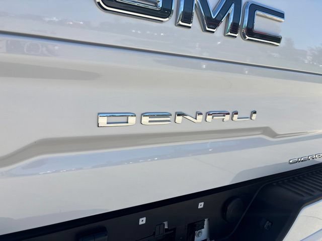 Used 2023 GMC Sierra 1500 Denali Ultimate AWD/4WD image 14