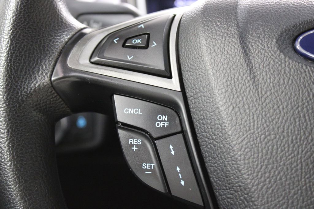 Used 2020 Ford Fusion SE image 24