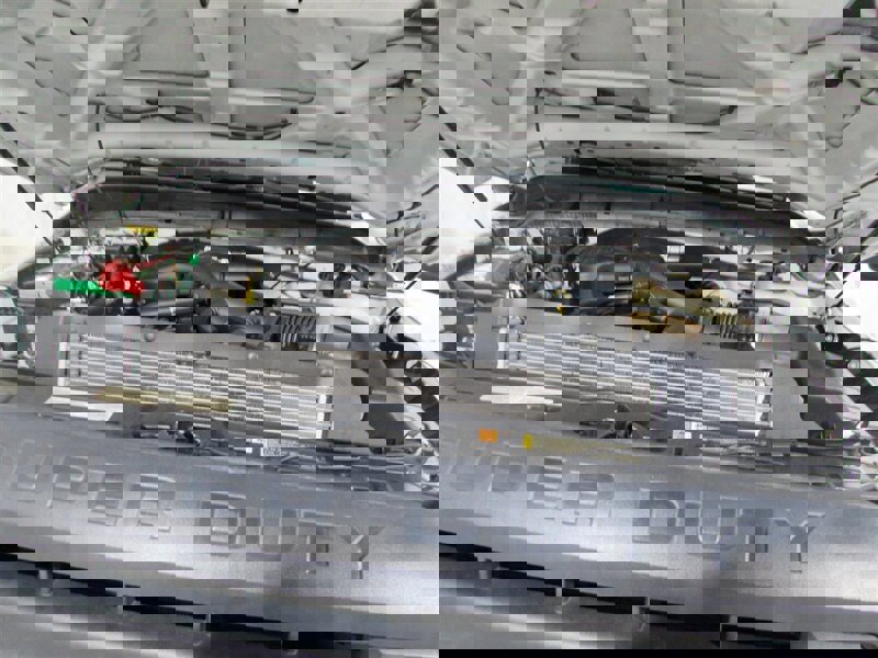 Used 2016 Ford F550 2WD Regular Cab Super Duty image 37