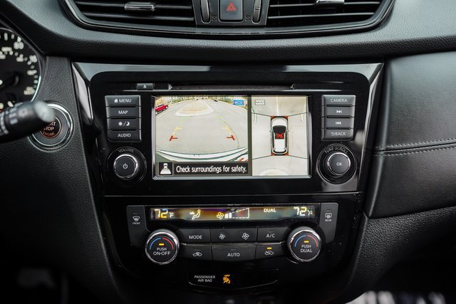 Used 2020 Nissan Rogue SL FWD image 31