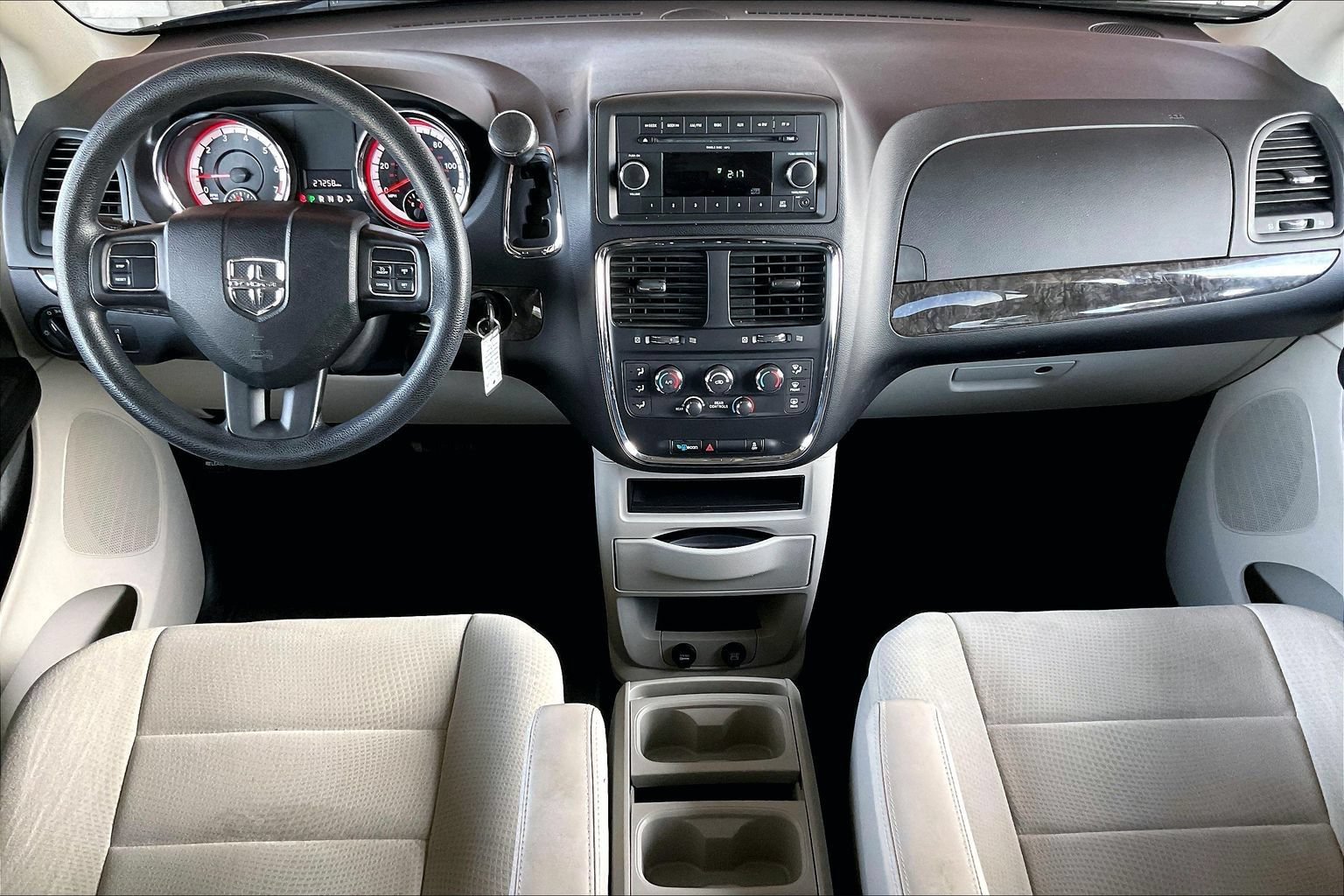Used 2011 Dodge Grand Caravan Express FWD image 7
