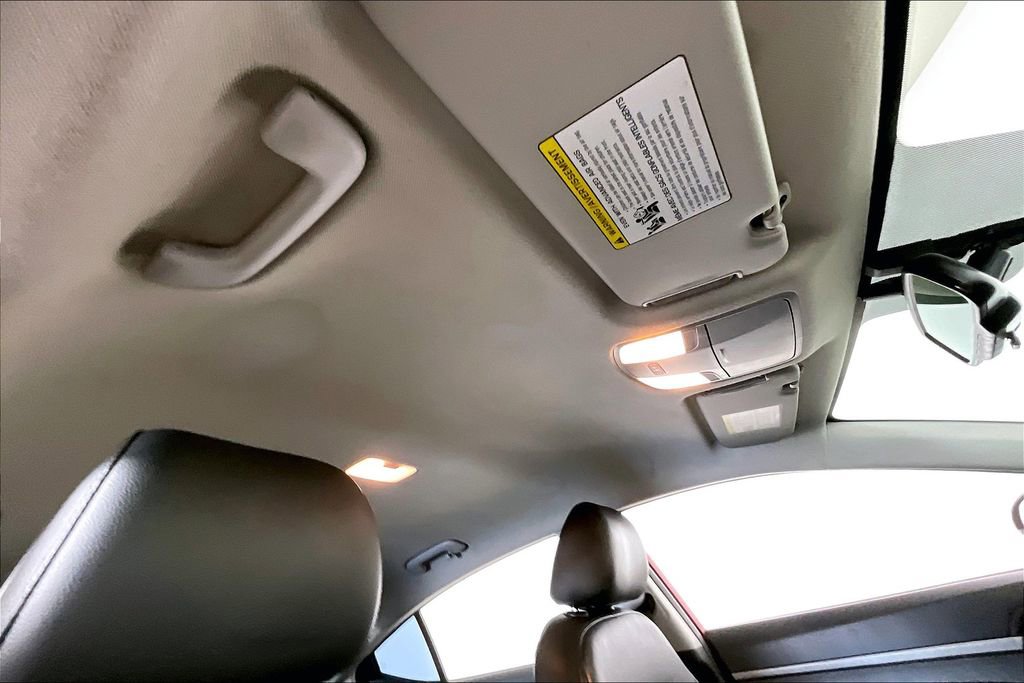 Used 2017 Hyundai Elantra Limited image 20