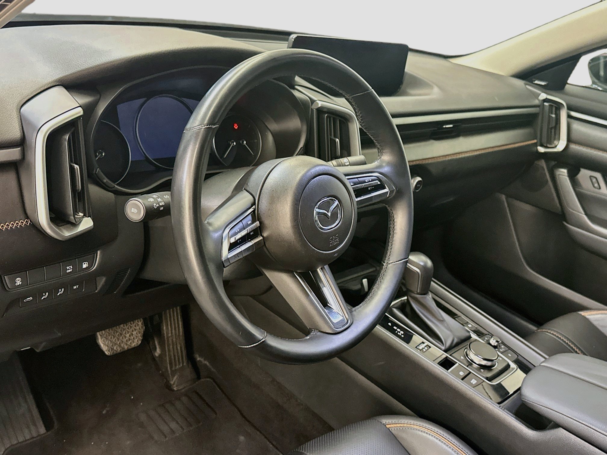 Used 2025 MAZDA CX-50 AWD 2.5 Hybrid w/ Premium Pkg image 18