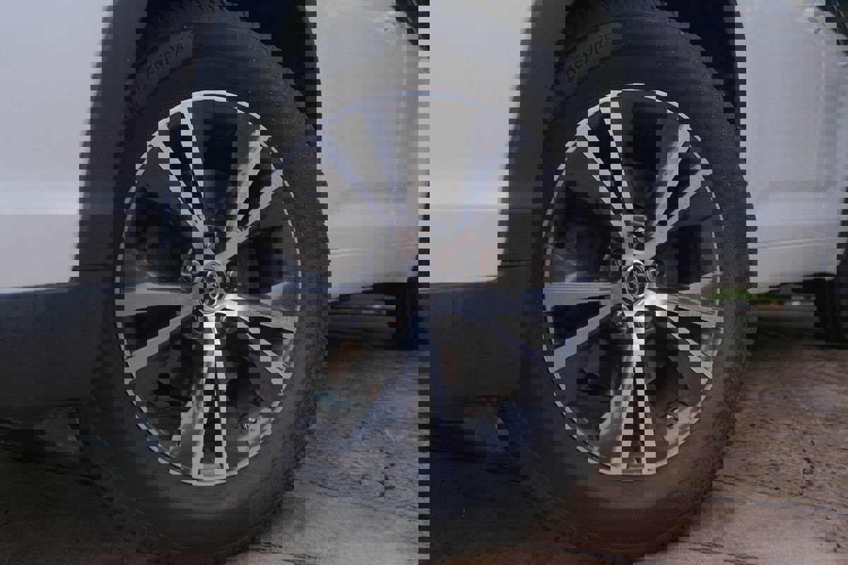 Used 2017 Toyota Highlander LE image 46