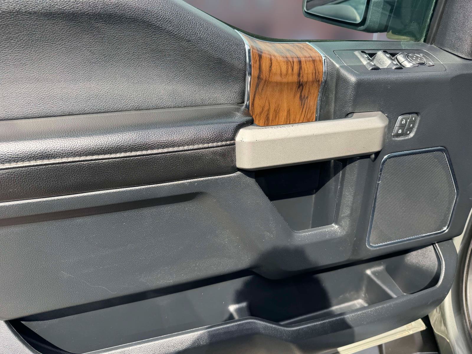 Used 2019 Ford F150 Lariat AWD/4WD image 16