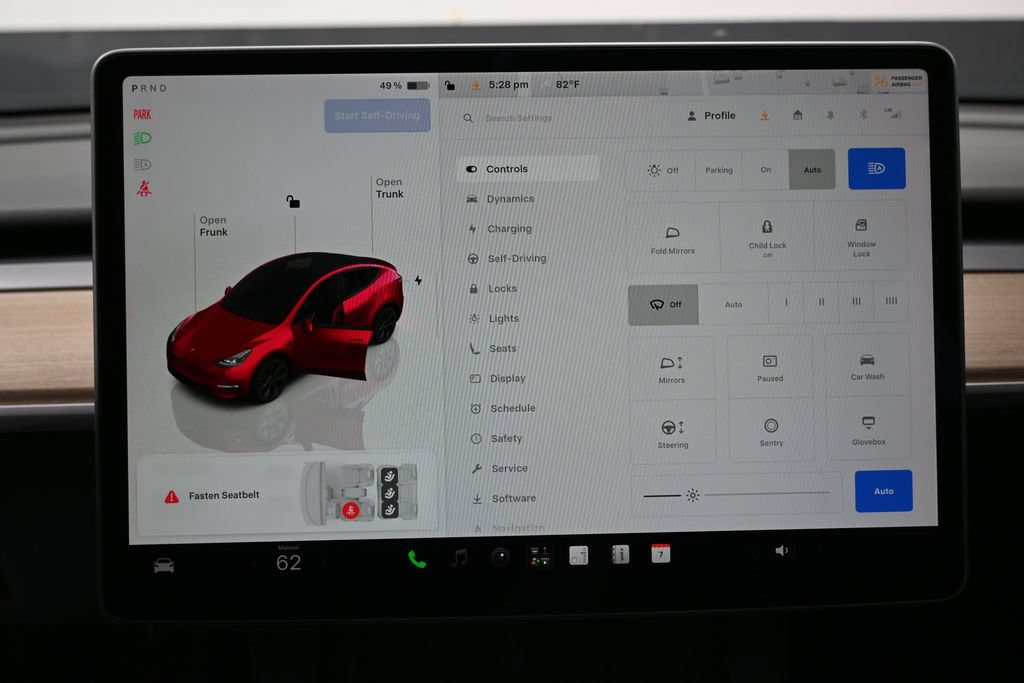 Used 2024 Tesla Model Y Long Range RWD image 25