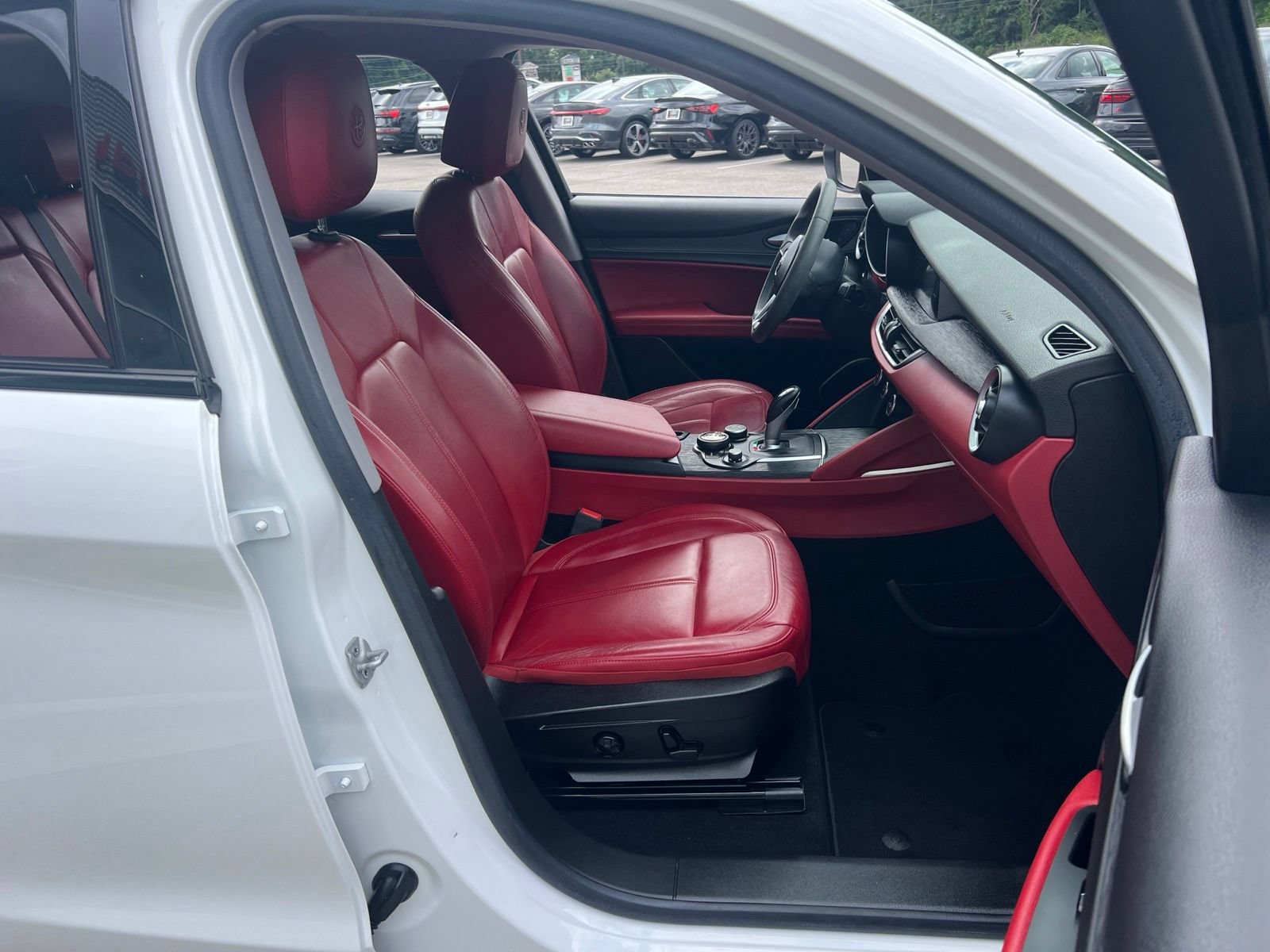 Used 2019 Alfa Romeo Stelvio w/ Nero Edizione RWD image 38