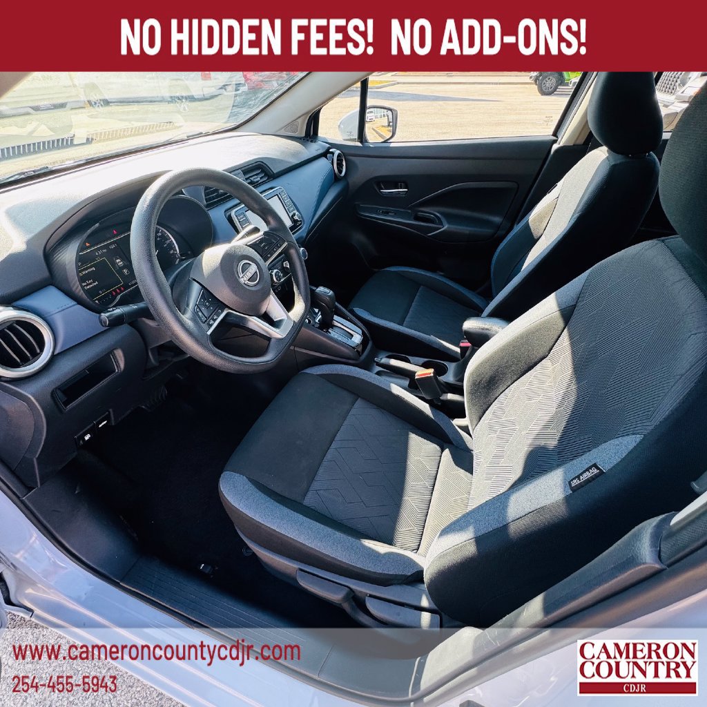 Used 2024 Nissan Versa SV FWD image 9