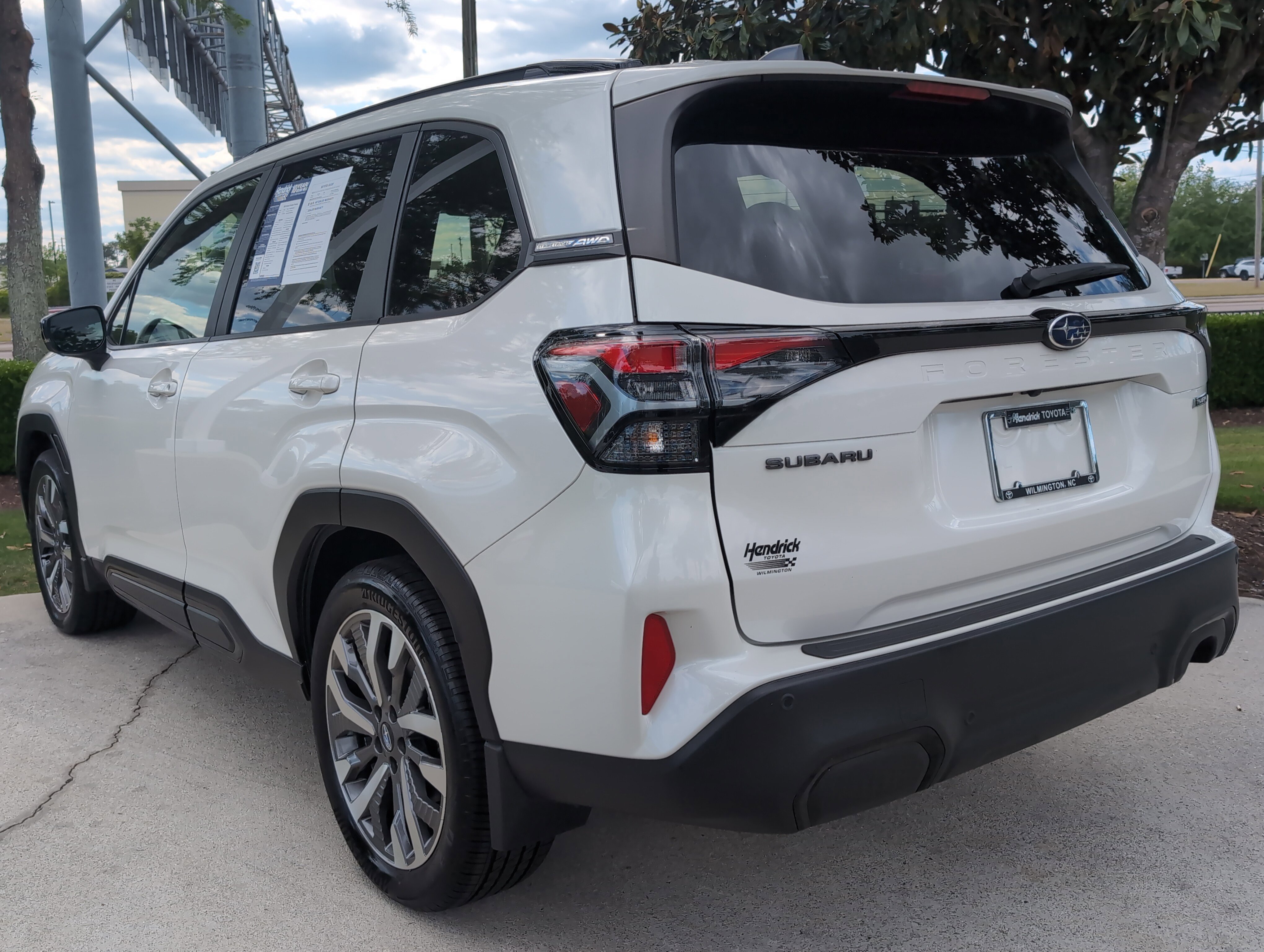 Used 2025 Subaru Forester Touring AWD/4WD image 8