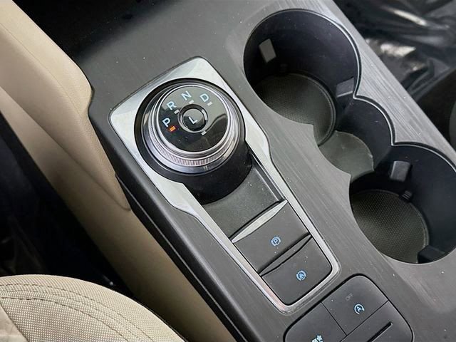 Certified 2020 Ford Escape SE image 16