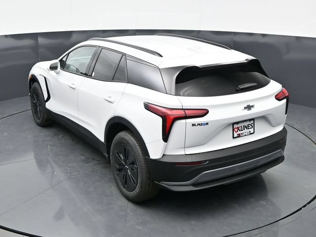 New 2026 Chevrolet Blazer EV LT w/ Midnight/Sport Edition FWD image 39