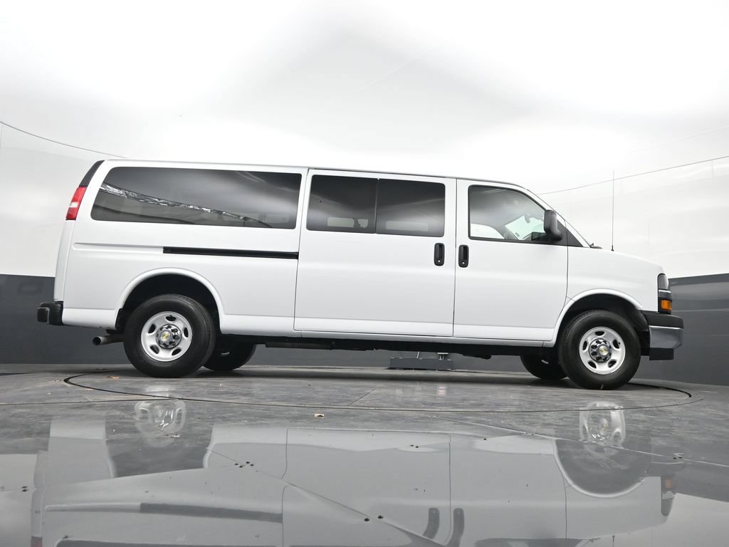Certified 2024 Chevrolet Express 3500 LT w/ LT Preferred Equipment Group RWD image 34