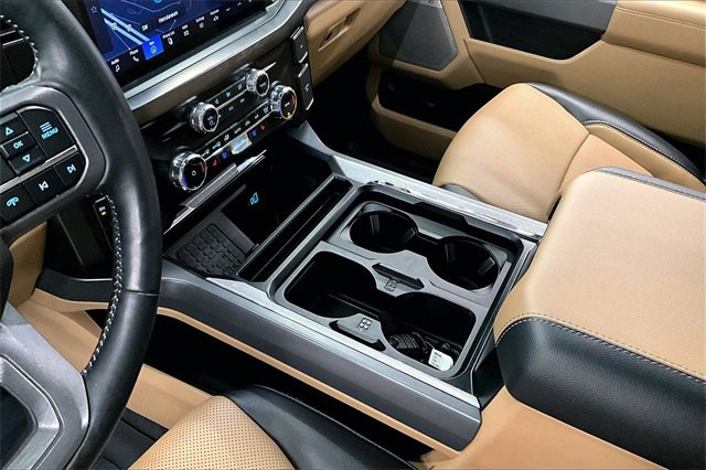 Used 2024 Ford F250 Lariat w/ Black Appearance Package image 14