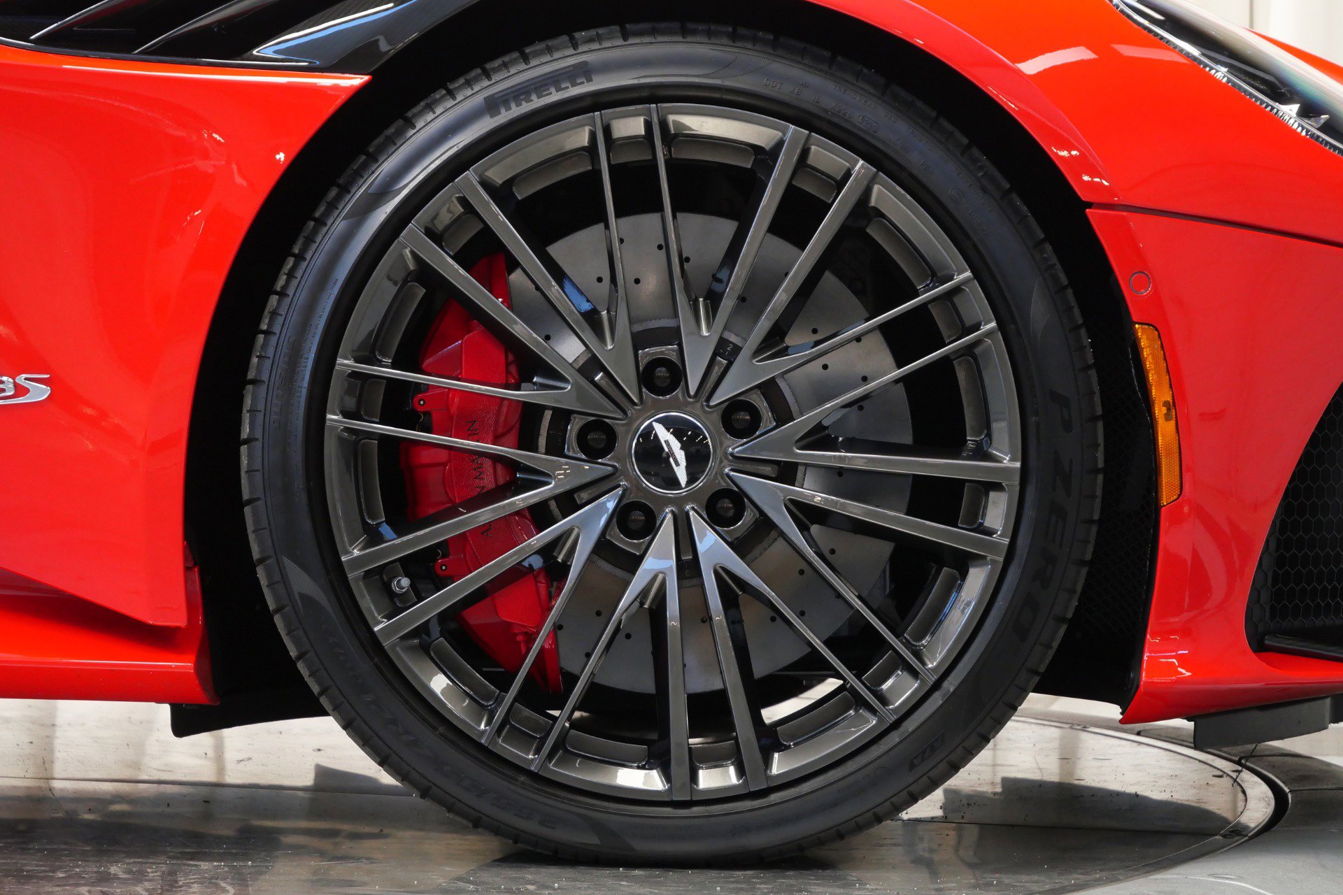 Used 2023 Aston Martin DBS Superleggera Volante image 62