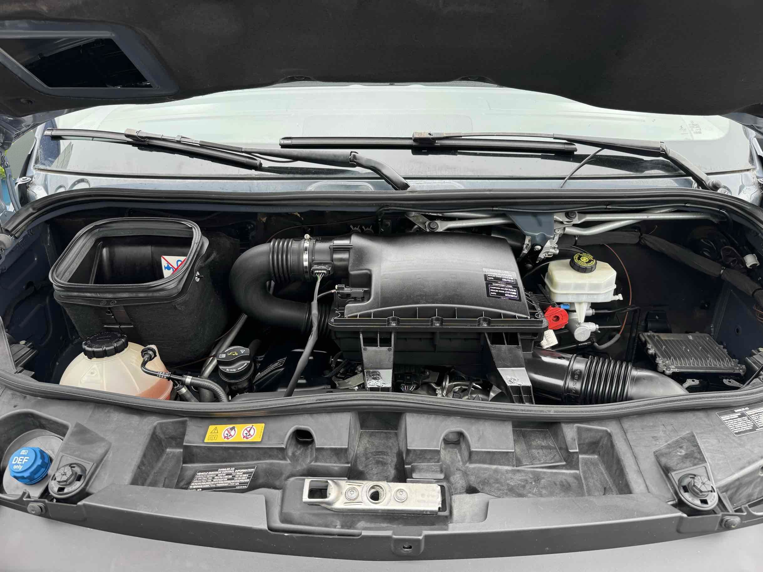 Used 2019 Mercedes-Benz Sprinter 144 image 18