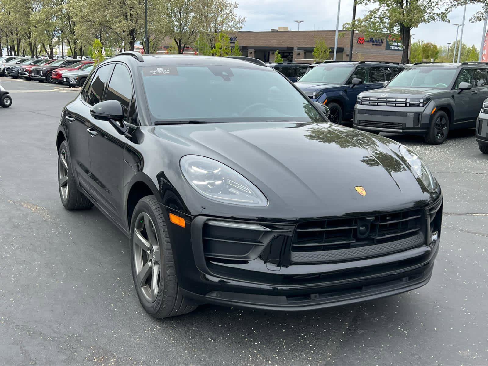 Used 2024 Porsche Macan AWD/4WD image 4