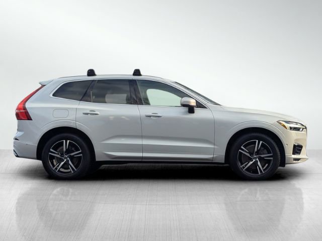 Used 2018 Volvo XC60 T6 R-Design w/ Convenience Package image 3