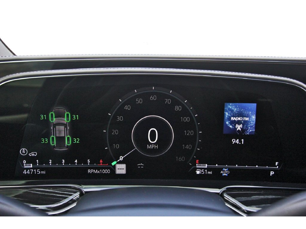 Used 2021 Cadillac Escalade Sport w/ Driver Assist Tech Package AWD/4WD image 14