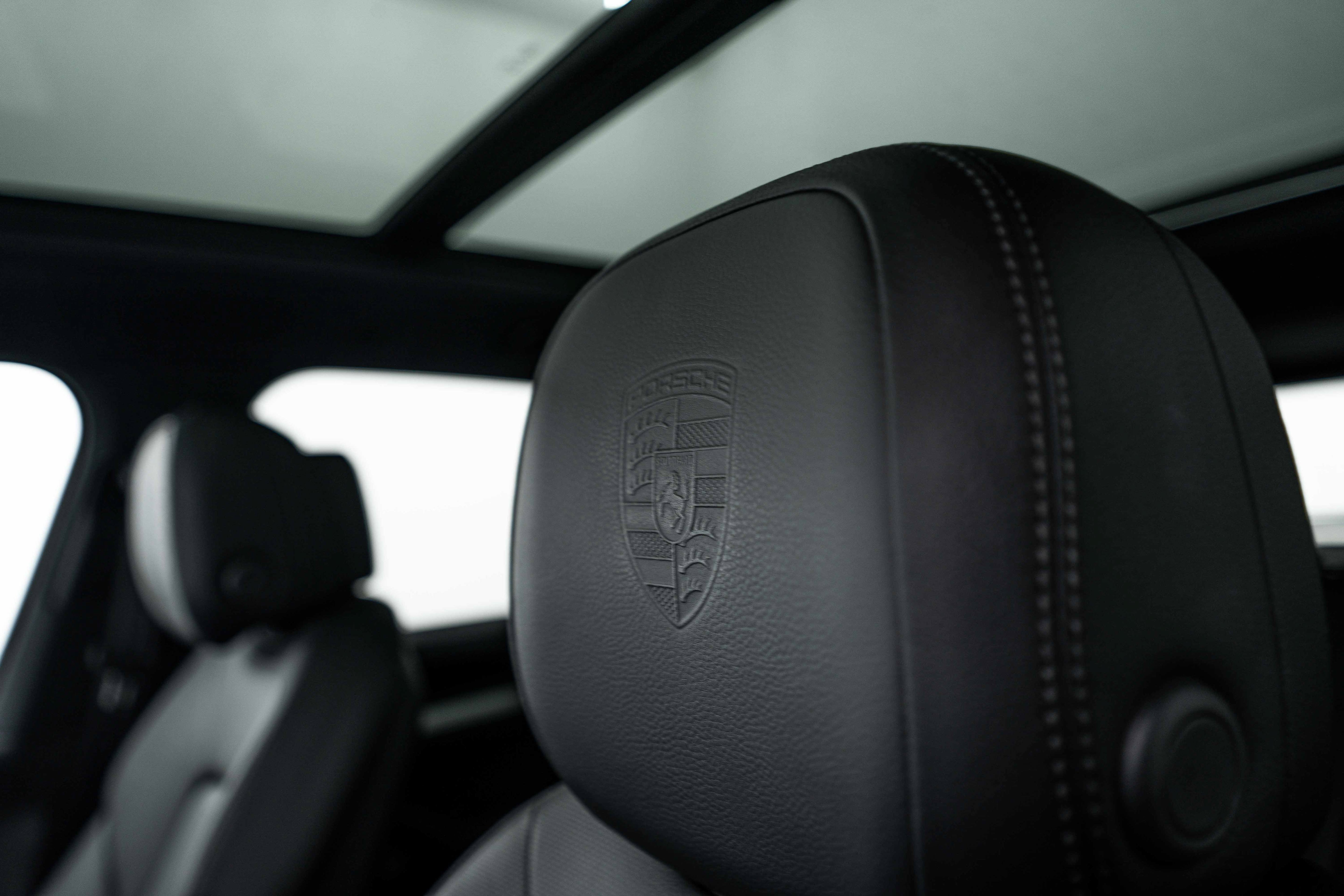Certified 2026 Porsche Cayenne AWD/4WD image 17