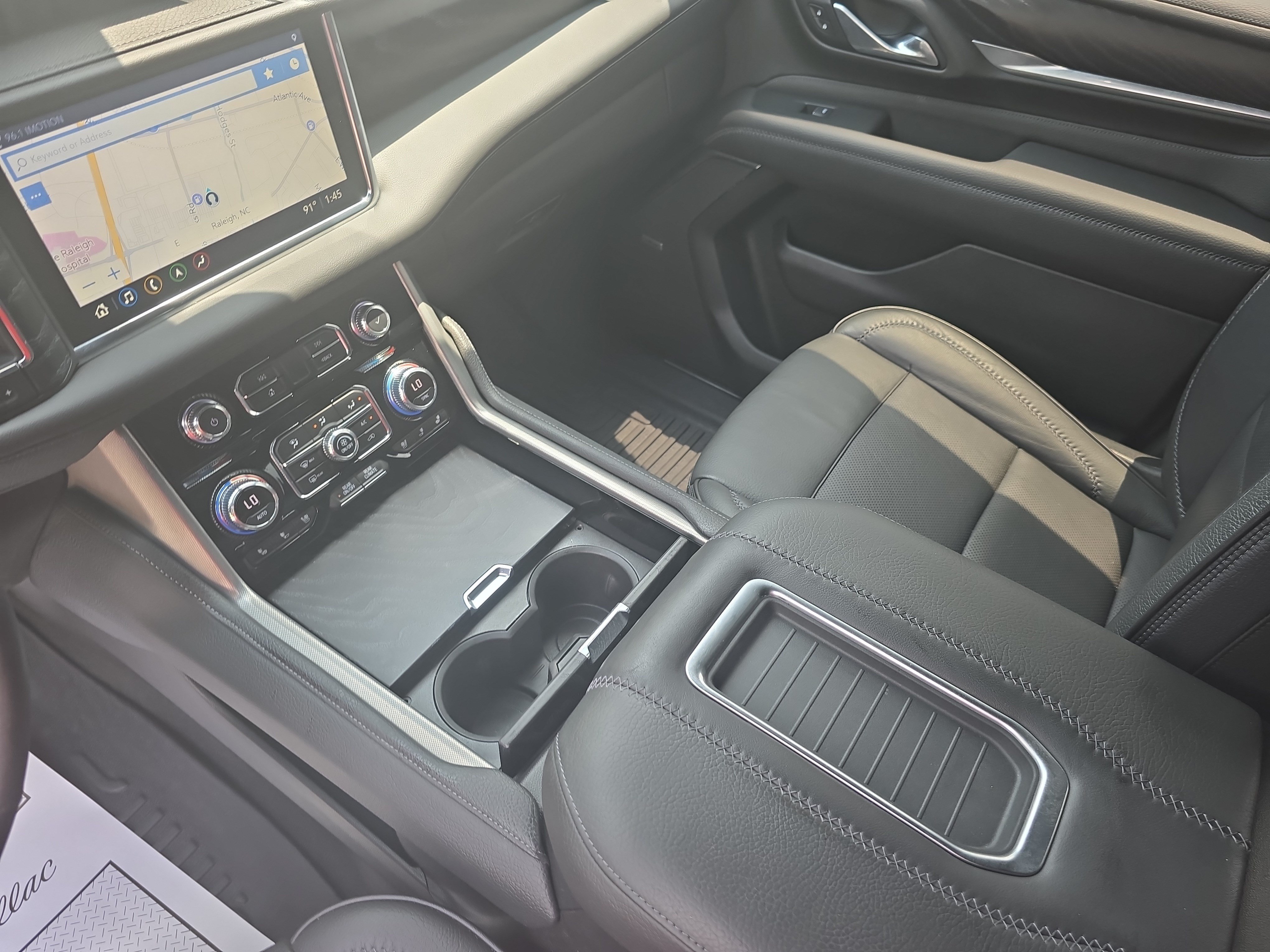 Used 2021 GMC Yukon XL Denali RWD image 26