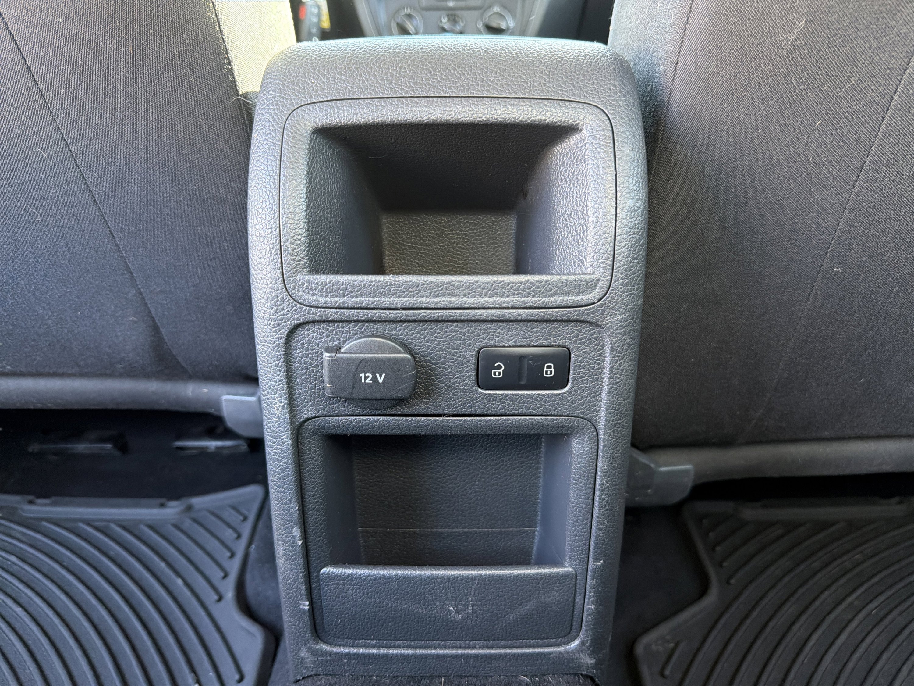 Used 2014 Volkswagen Jetta S image 29