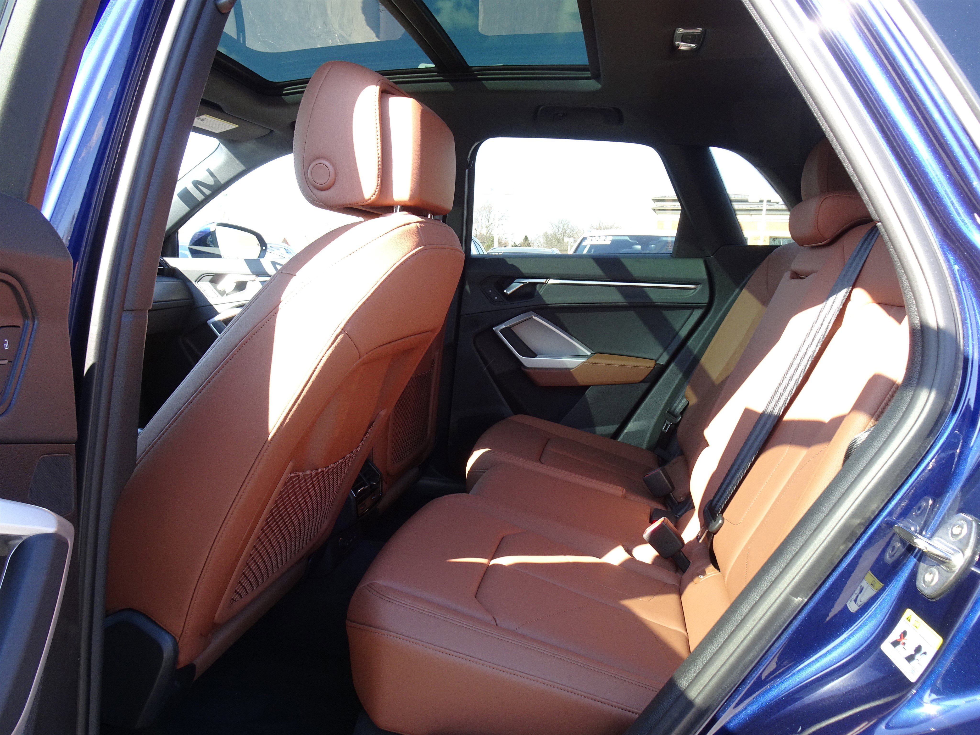 Certified 2025 Audi Q3 2.0T Premium w/ Convenience Package image 12