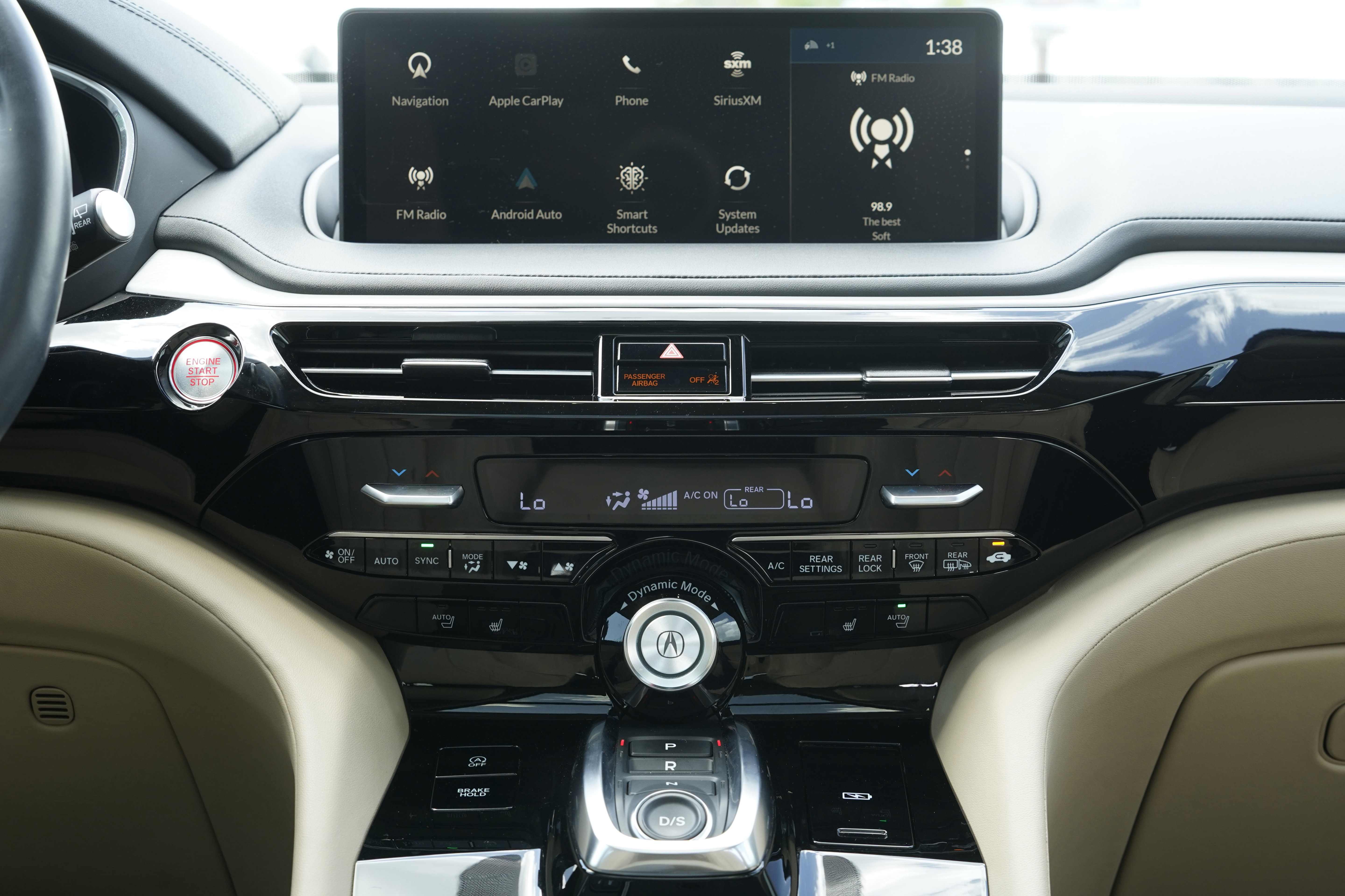 Used 2024 Acura MDX SH-AWD w/ Technology Package image 27