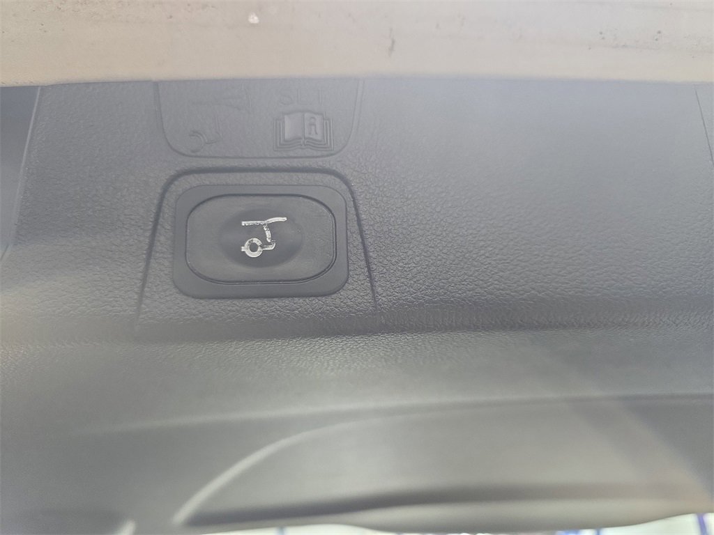 Used 2017 Ford C-MAX Titanium w/ Equipment Group 301A image 10