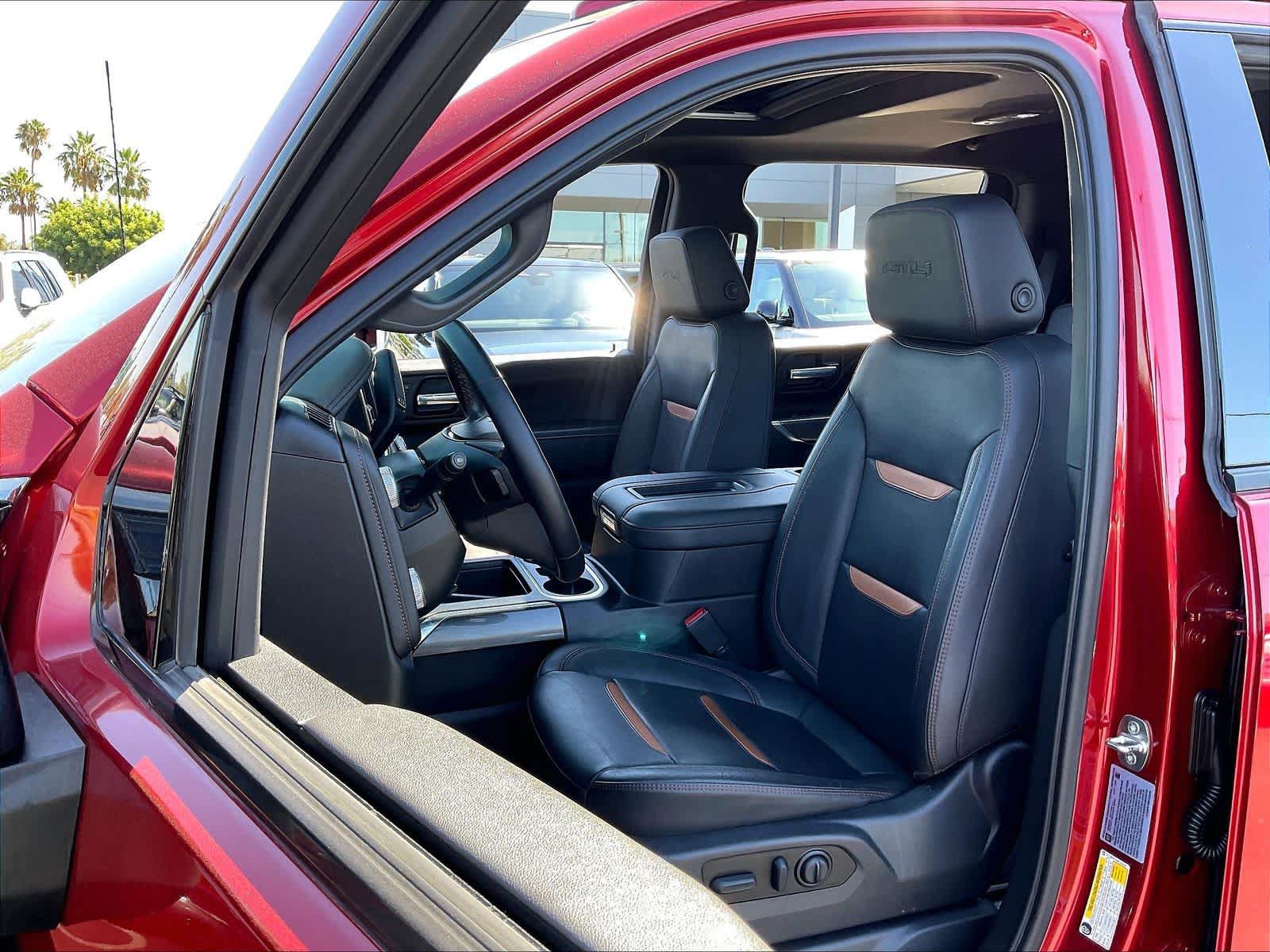 Used 2022 GMC Sierra 2500 AT4 w/ AT4 Preferred Package AWD/4WD image 25
