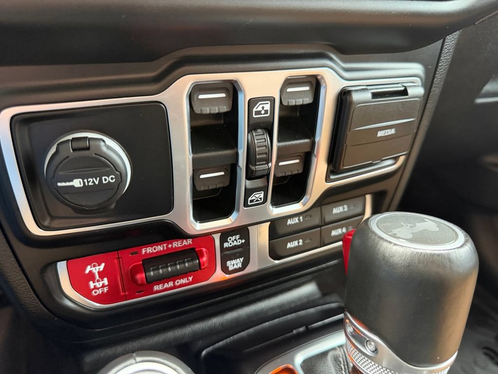 Used 2021 Jeep Wrangler Unlimited Rubicon AWD/4WD image 23