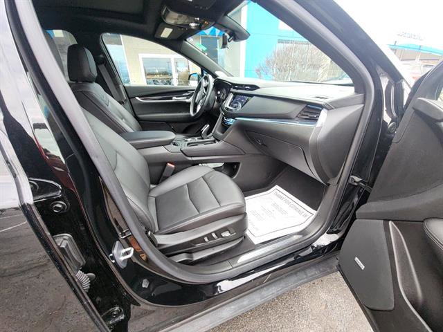 Used 2023 Cadillac XT5 Premium Luxury w/ Technology Package image 14
