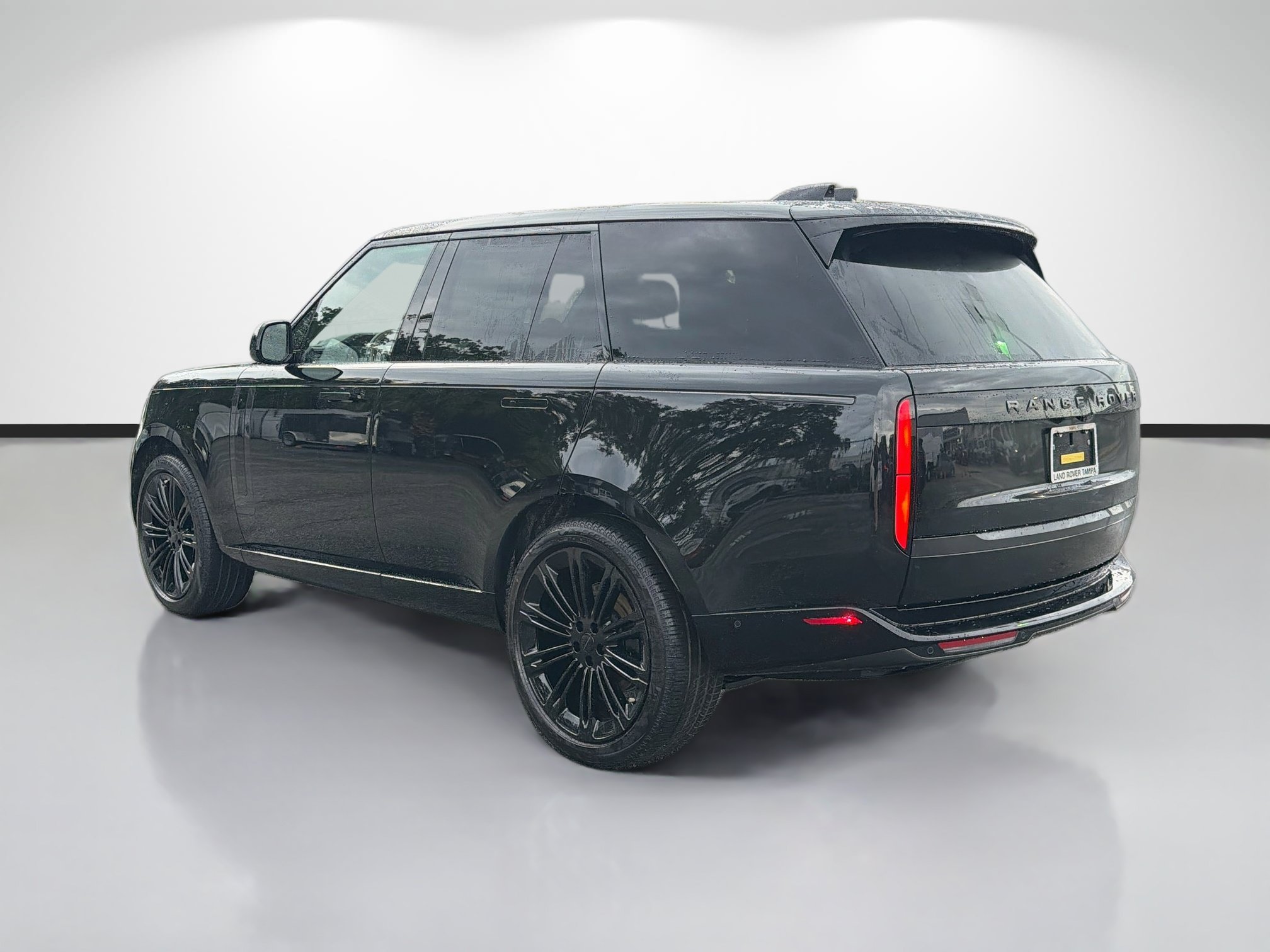New 2026 Land Rover Range Rover SE AWD/4WD image 3