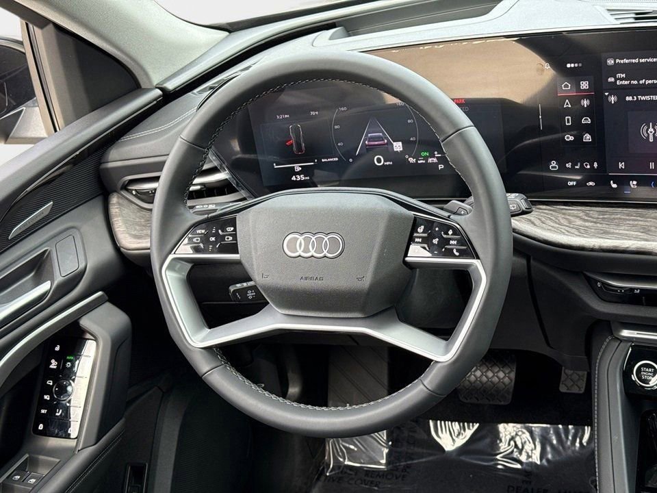 Certified 2025 Audi Q5 Premium w/ Premium Plus AWD/4WD image 14