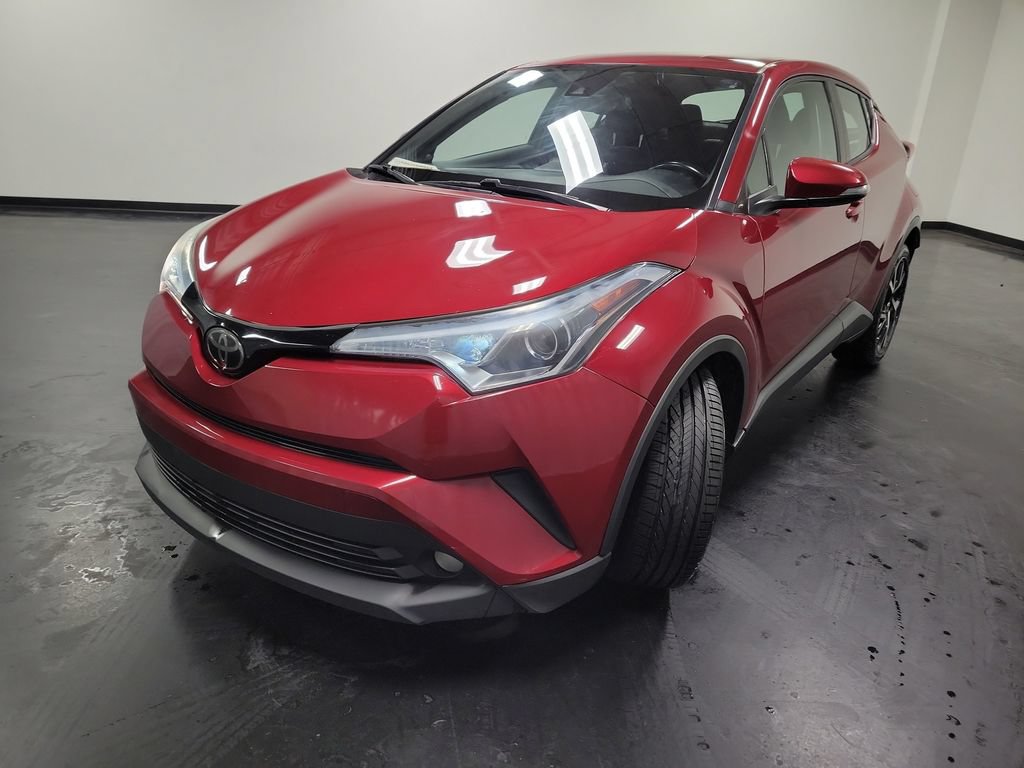 Used 2018 Toyota C-HR XLE FWD image 4
