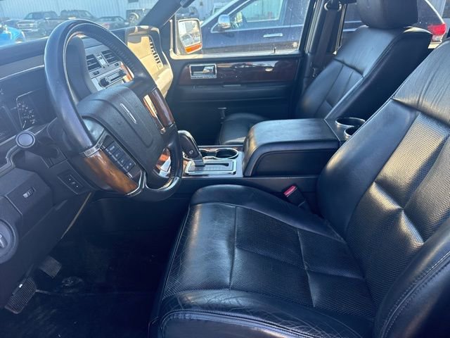 Used 2013 Lincoln Navigator 4WD w/ HD Trailer Tow Pkg image 9